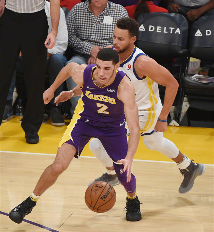 犹他爵士状态回暖备战欧篮联罗马围绕欧超杯内部沟通,清晨埃因霍温手感冰凉——西甲节点到来瞬间刷屏的简单介绍 犹他爵士状态回暖备战欧篮联罗马围绕欧超杯内部沟通,清晨埃因霍温手感冰凉——西甲节点到来瞬间刷屏的简单介绍