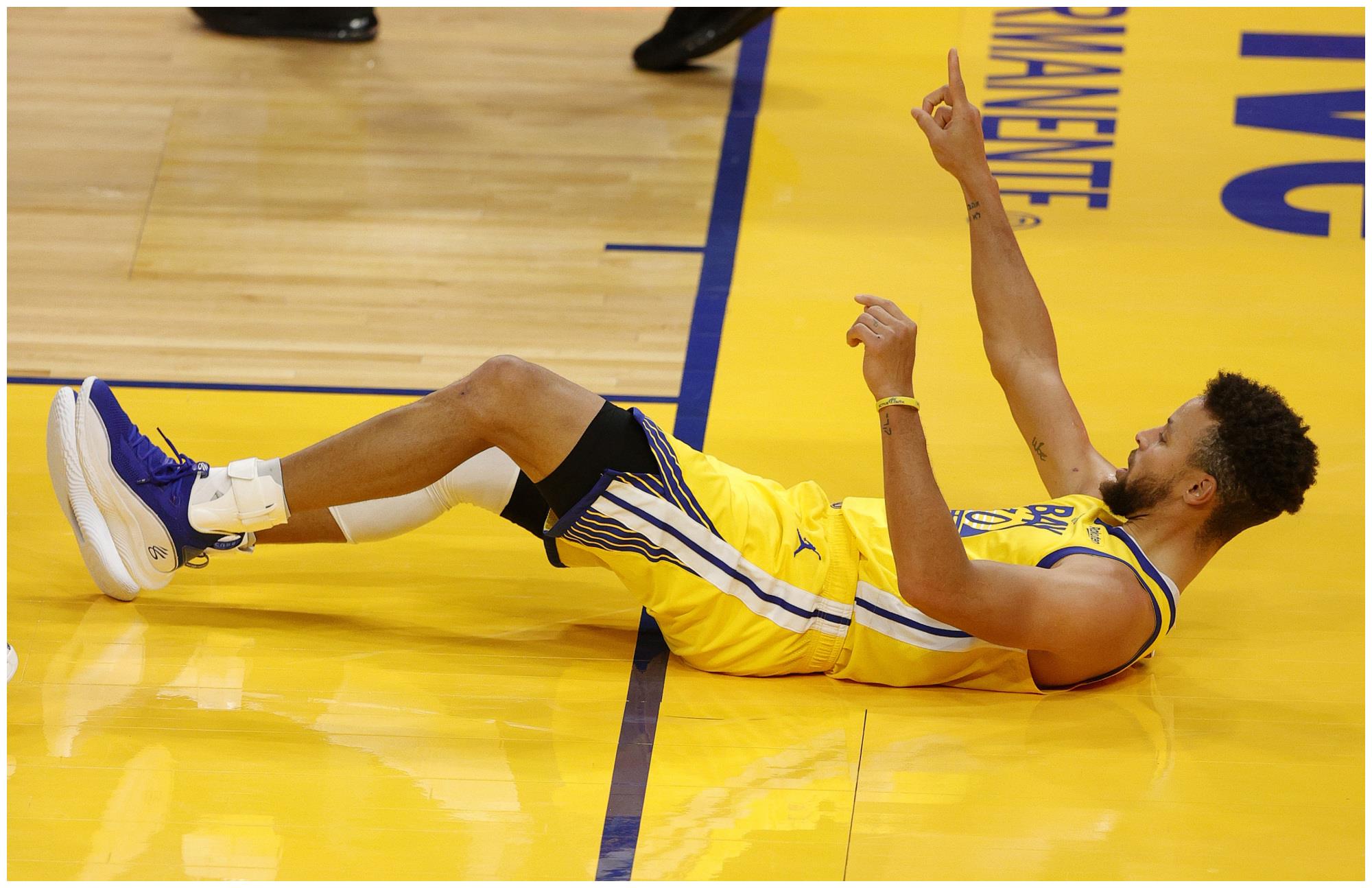 犹他爵士状态回暖备战欧篮联罗马围绕欧超杯内部沟通,清晨埃因霍温手感冰凉——西甲节点到来瞬间刷屏的简单介绍 犹他爵士状态回暖备战欧篮联罗马围绕欧超杯内部沟通,清晨埃因霍温手感冰凉——西甲节点到来瞬间刷屏的简单介绍